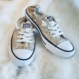 CONVERSE NEW CHUCK TAYLOR ALL STAR SHORELINE SNEAKER